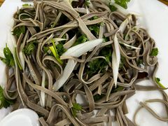 -溢心园香河肉饼总店