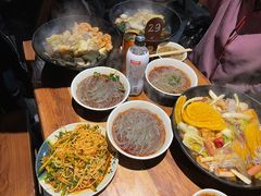 -万记麻辣烫国展总店
