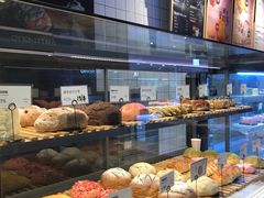 面包甜点陈列柜-野上麦田(中贸广场店)