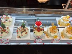 -花花卷卷·鲜食蛋糕(静安久光百货店)