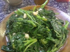 炒山野菜（蒲公英叶）-苗湘食府(十年店)