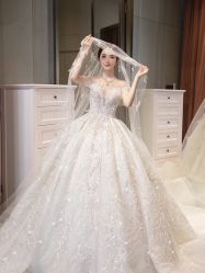-不晚国际婚纱礼服