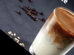 椰风拿铁-瑞幸咖啡(南航明珠商务酒店)