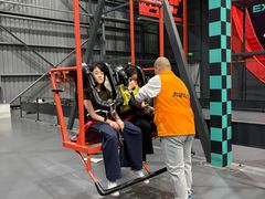 -极限PLAY运动娱乐新世界·团建派对潮玩休闲馆·室内蹦极高空游乐园