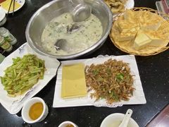 -雪野鱼头大王邢府公老店(雪野湖店)