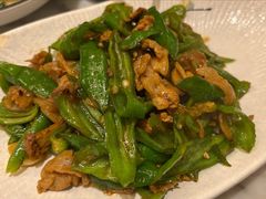 -小菜园新徽菜(宜兴八佰伴店)