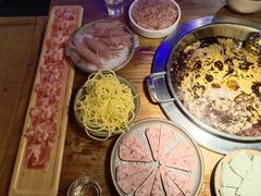 -城墙拐拐火锅(三峡广场黑金冠店)