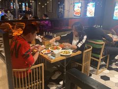 大堂-叁宝烤肉• 西安烧烤(太乙路店)