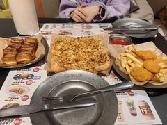 -酷公社·榴莲披萨(太原街店)