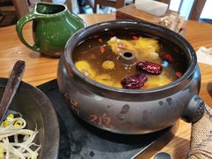 -云海肴·汽锅鸡·云南代表菜(天山百盛优客店)