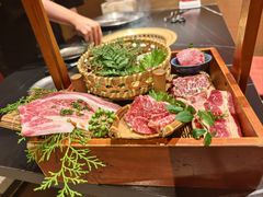 -山川小町·极番烧肉(新地假日广场店)