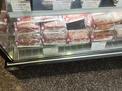 -红宝石·鲜奶小方·海派西点房(控江店)