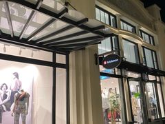 -lululemon(比斯特购物村店)