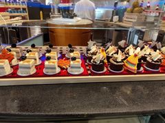 -咖啡苑自助餐厅·中国大饭店