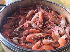 白灼河虾-菠菜美食