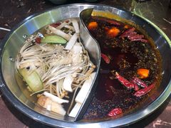 菌香鸳鸯锅-晓宇重庆火锅(赛格国际购物中心店)