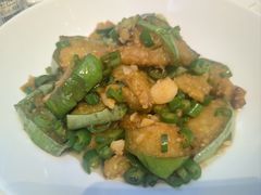 -阿瓦山寨·湘菜现炒·剁椒鱼头王(咸阳总店)