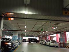 -罗湖口岸交通楼-停车场