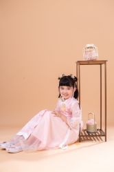 -小熊维尼高端儿童摄影(南山店)