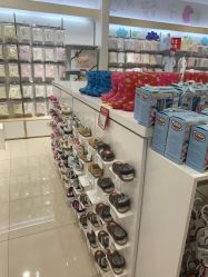 -爱婴室(绍兴柯桥万达华润万家店)