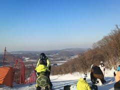-庙香山滑雪场