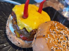 -Let'sBURGERplus·非常创意汉堡(三里屯店)