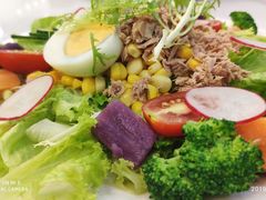 -丽莎沙拉轻食餐厅(国贸店)