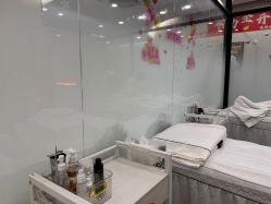 -苗方清颜专业祛痘·皮肤管理