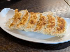 煎饺子-拉面莊夢語＆中华料理八椿