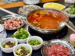 酸汤火锅-佳荣老五生态牛肉馆
