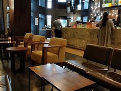 大堂-星巴克(珠海中邦酒店店)