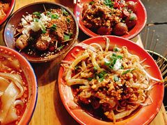 -拐枣巷小串串(财大店)