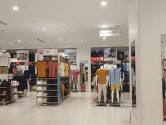 -优衣库(红谷滩万达店)