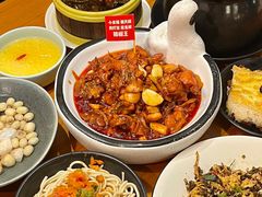 -莲餐厅·湖北菜·潜江小龙虾店(愚园路店)