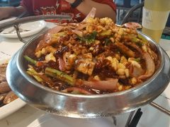 -凤凰路何眼镜香辣蟹(花果园店)