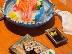 -俊屋料理·烧鸟·寿司·日泰融合菜(星际云汇店)