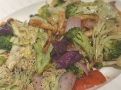 黑松露椰子油炒杂菜-闻见中国海南菜(K11店)