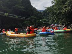 -安吉龙王山峡谷漂流