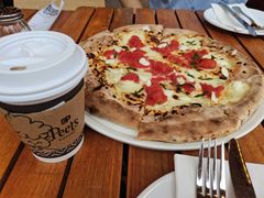 -城市大道红炉披萨烘焙坊