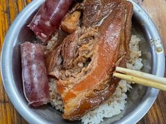 -梁阿婆廿年老牌扣肉糯米饭