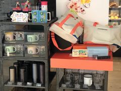 零售区-星巴克臻选(深圳华强北茂业店)