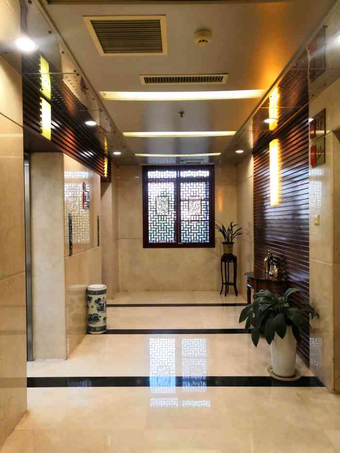 廊坊汇福国际商务酒店-"性价比不错,,不管是吃饭还是娱乐都很方便.