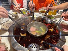 -九尺赵老四鲜鹅肠火锅