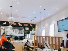 大堂-顾一碗馄饨·烧麦(儿童医学中心店)