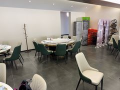 -何适山庄·团餐住宿(水长城P2停车场店)