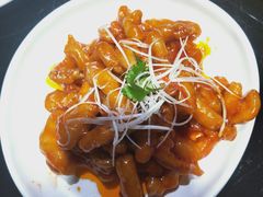 -东口码头·烧鸽子·鱼头泡饼·地方菜(金鹰悦城店)