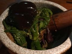 擂辣椒皮蛋拌茄子-炊烟小炒黄牛肉(东庆街店)