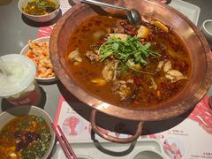 -龙巢盱眙龙虾·牛蛙·烧烤宵夜(八卦岭店)