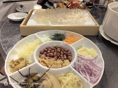 -渔顺生·顺德鱼生·粥底火锅·桑拿鸡(渔人码头店)