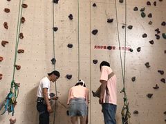 -锐菲特游泳体育健身中心(滨江店)